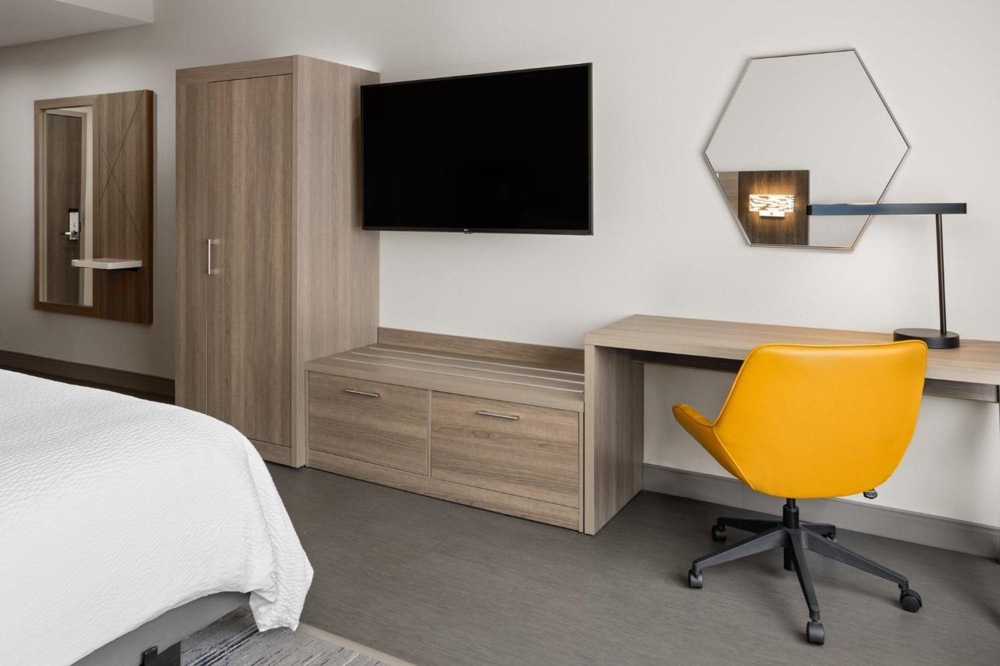 Holiday Inn Express & Suites Waynesboro East Luaran gambar