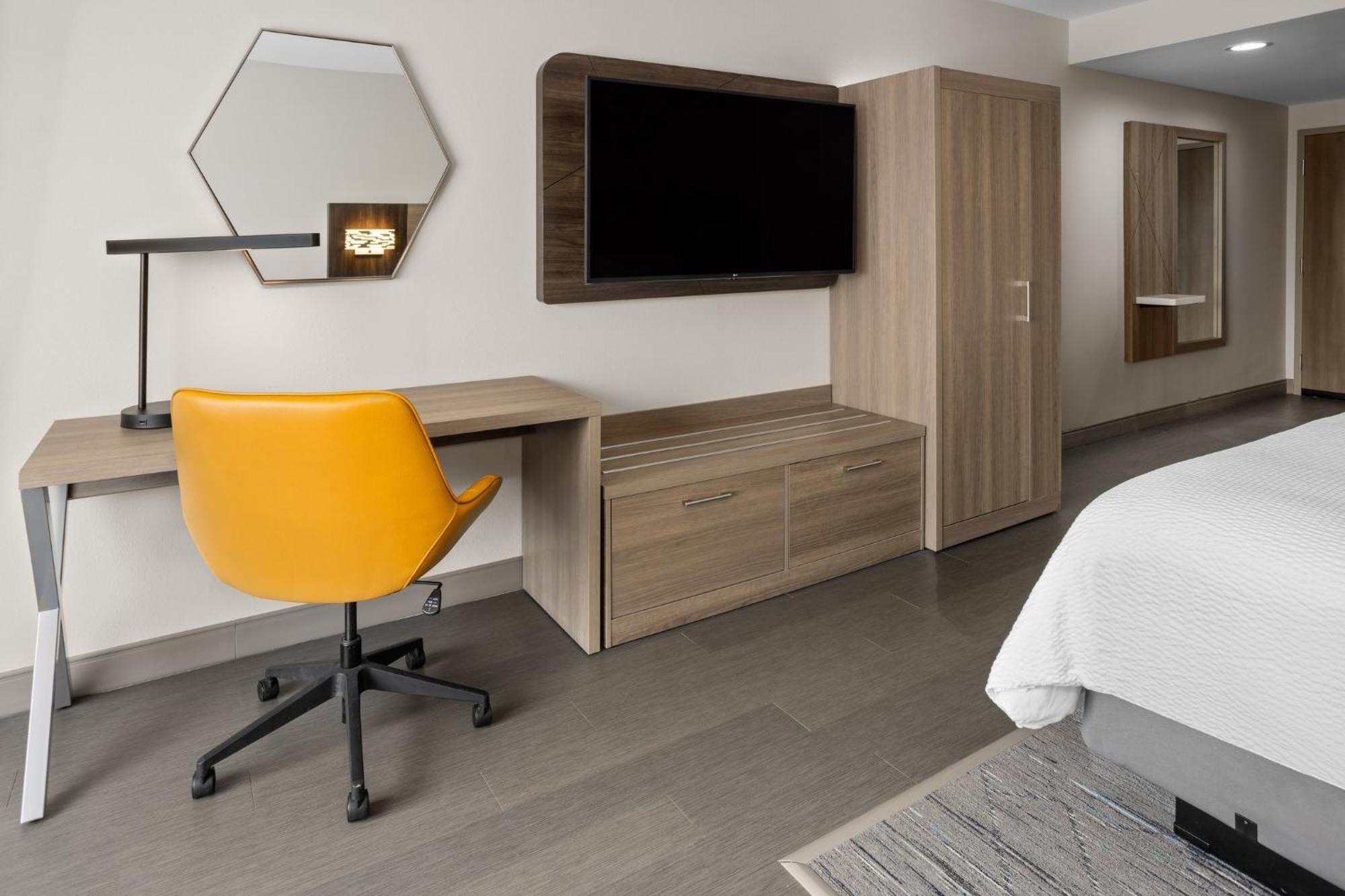 Holiday Inn Express & Suites Waynesboro East Luaran gambar