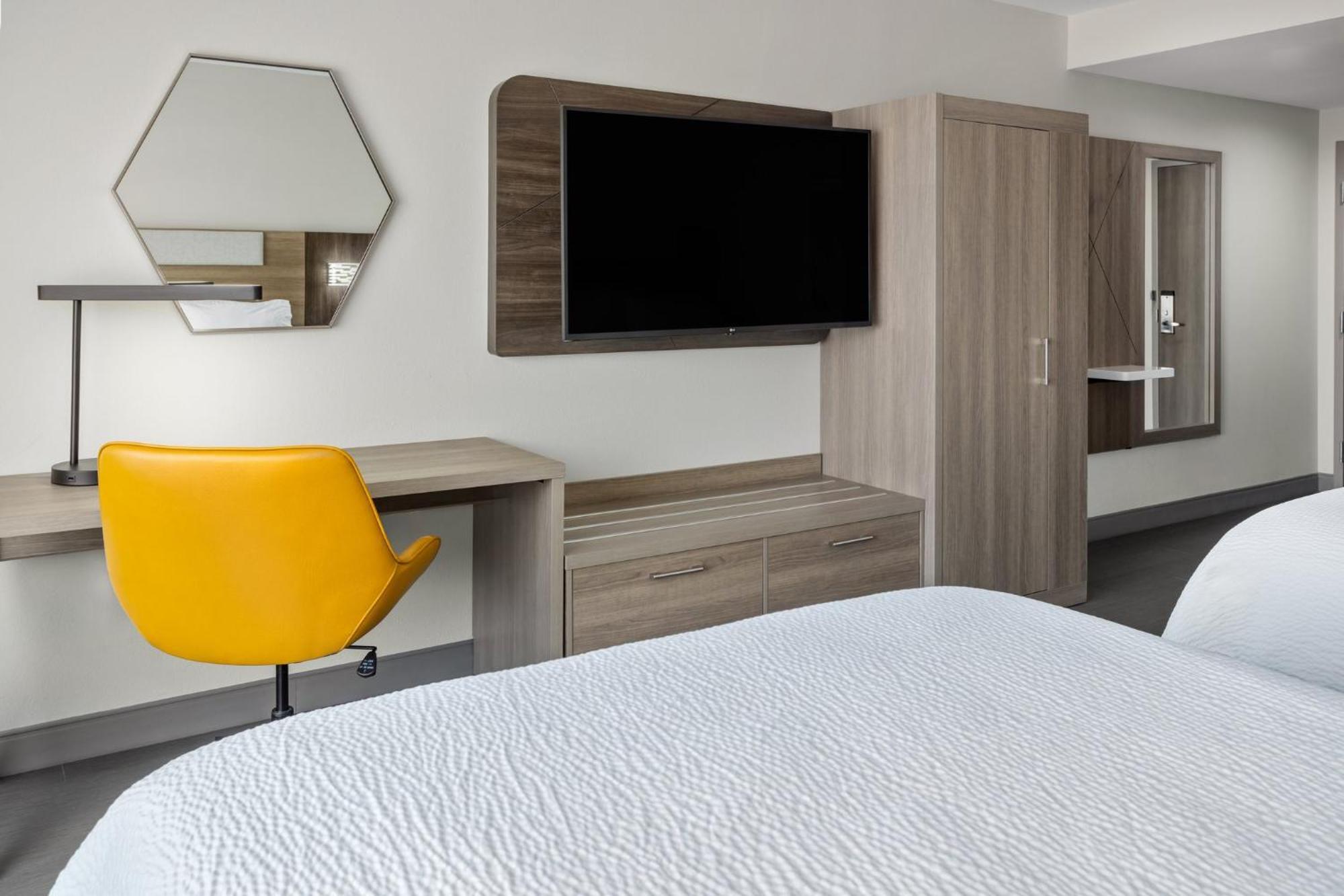 Holiday Inn Express & Suites Waynesboro East Luaran gambar