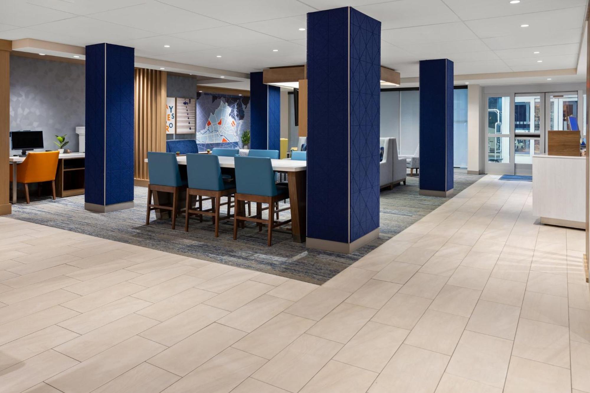 Holiday Inn Express & Suites Waynesboro East Luaran gambar