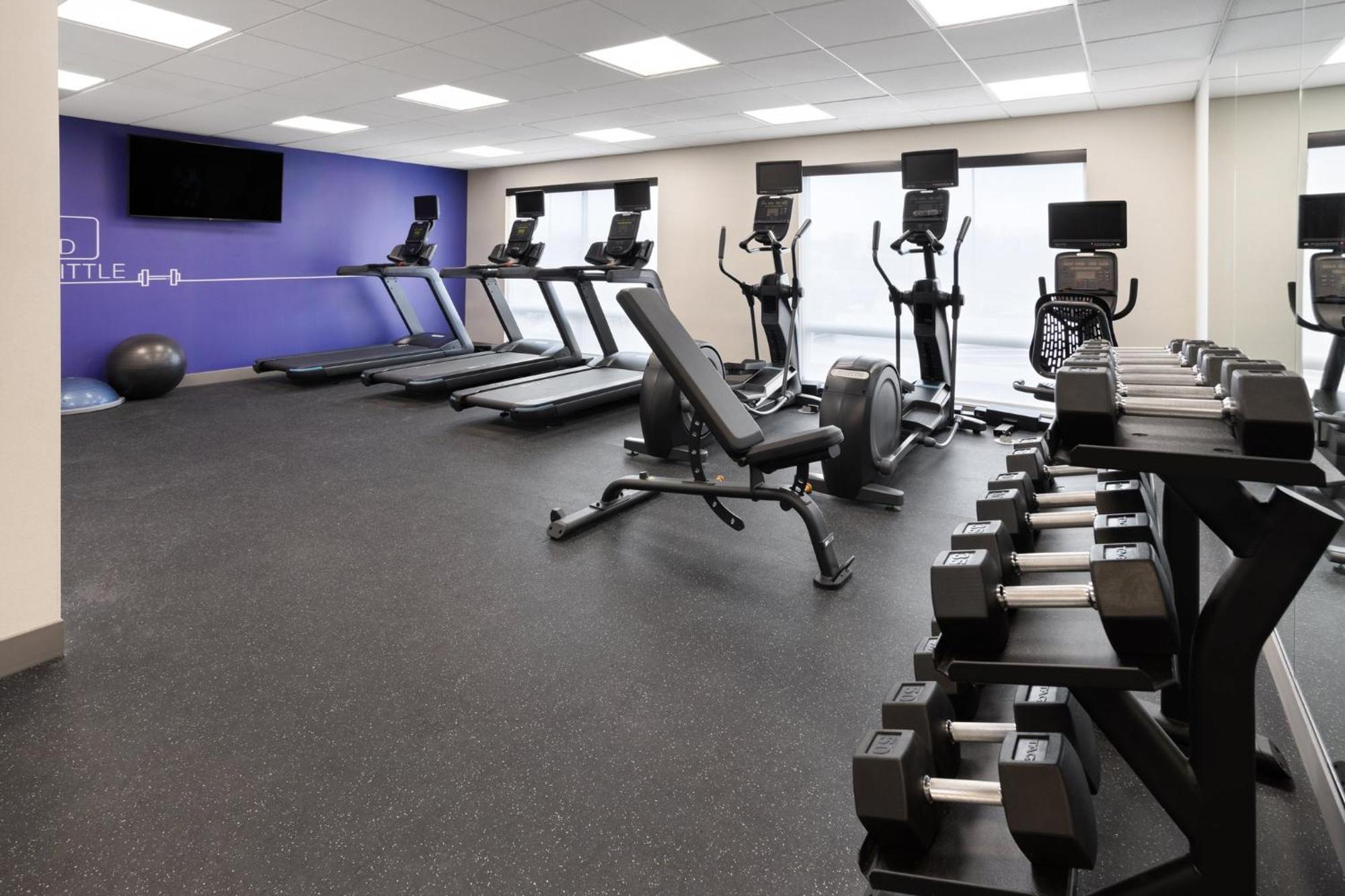 Holiday Inn Express & Suites Waynesboro East Luaran gambar